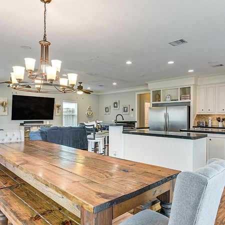 Large Group Gulf Retreat, Steps To Surfside Beach! Exterior foto