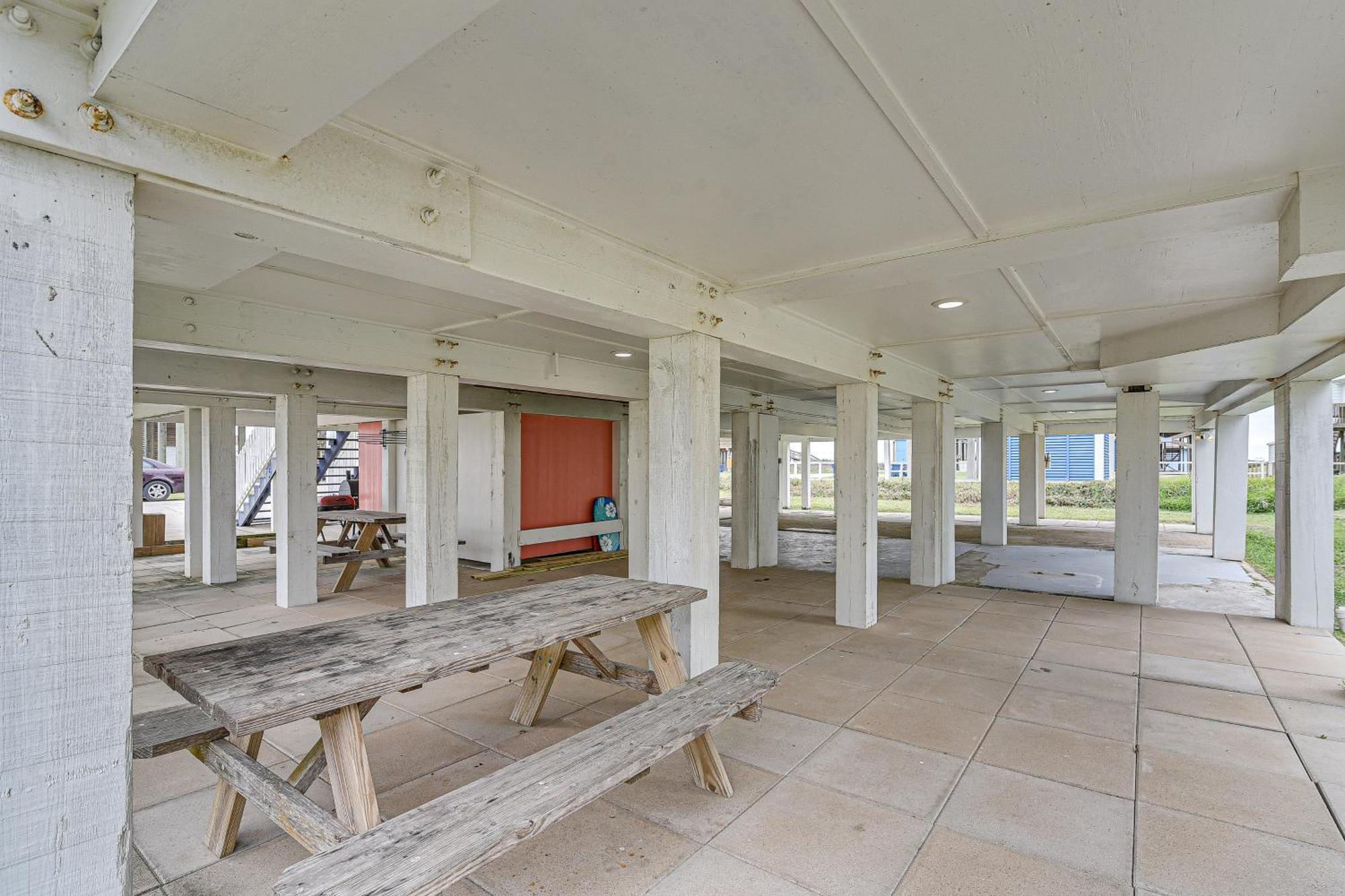 Large Group Gulf Retreat, Steps To Surfside Beach! Exterior foto